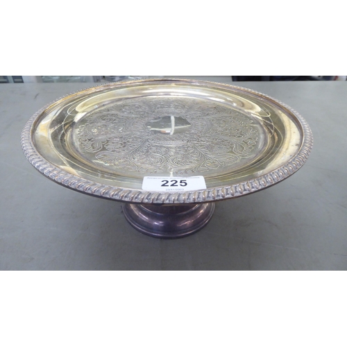 225 - Four items of silver plate: to include a tazza, decorated with floral patterns  4.5