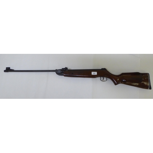 251 - An unnamed 0.22 calibre air rifle