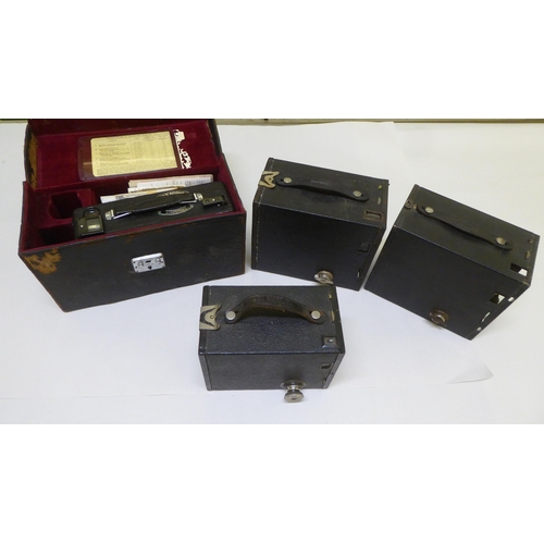 269 - Photographic equipment: to include a Cine Kodak model BB