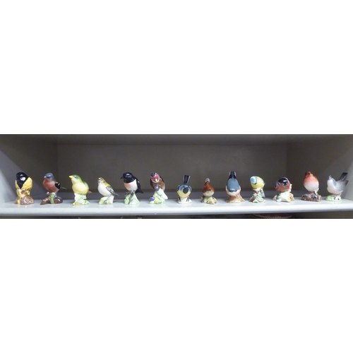 301 - Beswick hedgerow china bird ornaments: to include 'Stonechat'  3