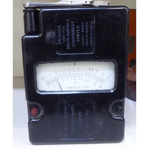 208 - Scientific measuring equipment, viz. an ohmmeter; a barograph; and a barometer 