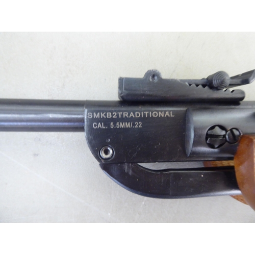 231 - An SMK .22 calibre air rifle 