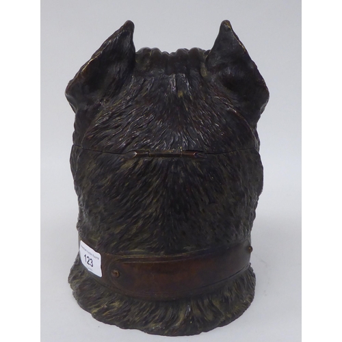 123 - An Austrian patinated bronze novelty desktop tobacco bowl, fashioned as a bulldog's head with a stud... 