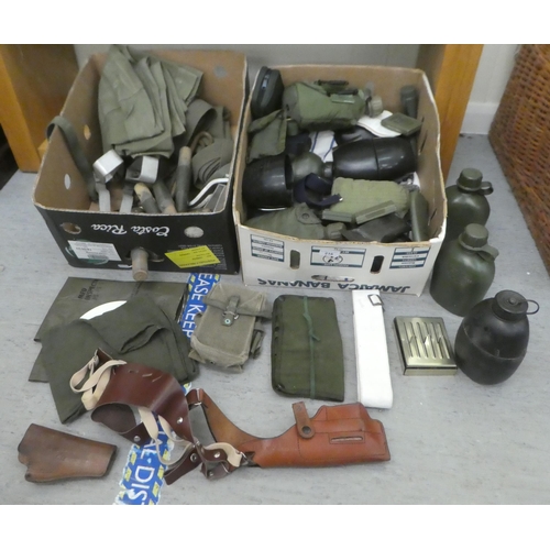 216 - Military related collectables: to include a water bottle and carrier (Please Note: this lot is ... 