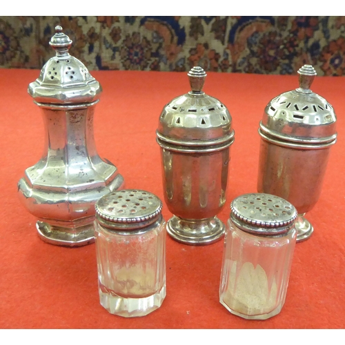 217 - Silver collectables: to include a circular salt cellar with a pierced border  mixed marks