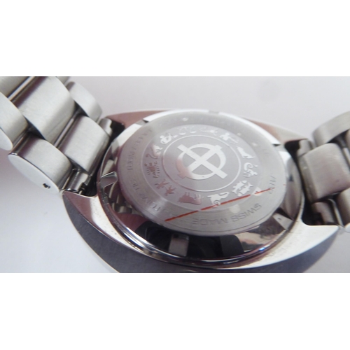 241 - A Zodiac Astrographic stainless steel cased, automatic bracelet wristwatch, faced by a baton dial, i... 