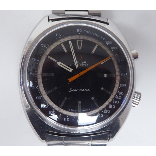 427 - A 1970s Omega Seamaster mechanical Chronostop stainless steel cased bracelet wristwatch, faced by a ... 