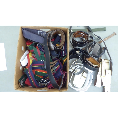 158 - Miscellaneous military and related uniform webbing and similar uniform belts (Please Note: this... 