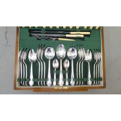 174 - Mid 20thC Manchester silver plate and stainless steel cutlery and flatware  cased 