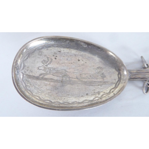 184 - Silver and white metal collectables: to include two Christening egg cups and spoons  boxed  mixed ma... 