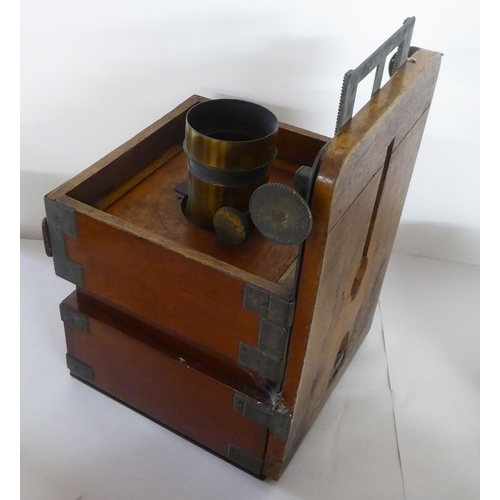 201 - Photographic equipment: to include an Edwardian mahogany plate camera body