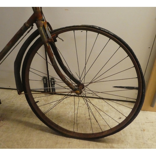 258 - An interwar period bicycle with a BSA gear wheel and 27