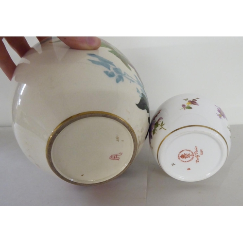 289 - Ceramics: to include graduated Royal Crown Derby china plates, decorated in the Imari palette  ... 