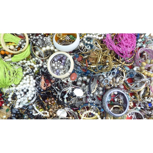 36 - Costume jewellery, mainly bangles