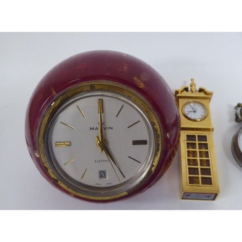 69 - A miscellany of vintage and later watches: to include open face pocket, pendant and novelty; and a p... 