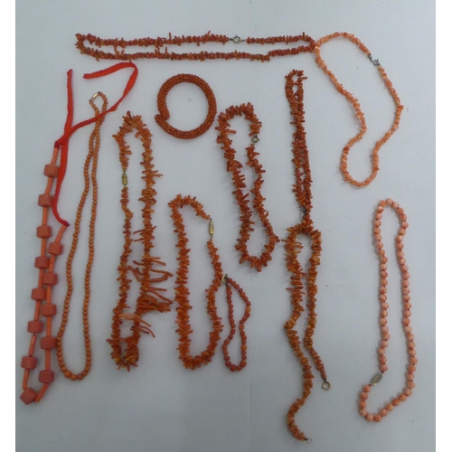 8 - Coral jewellery, complete and loose fragments