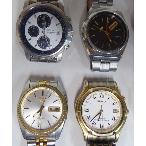 165 - Variously cased Seiko bracelet watches: to include a chronometer, faced by a baton dial