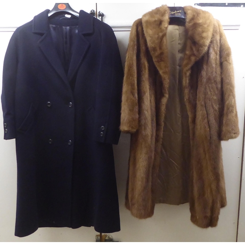 250 - Vintage and later ladies clothing: to include a Size 14 Frank Usher dress; and faux fur and other ja... 