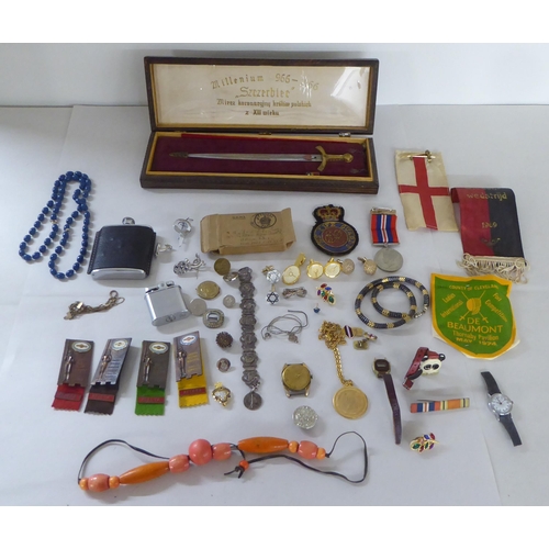 263 - Items of personal ornament: to include cufflinks; and a World War II period service medal