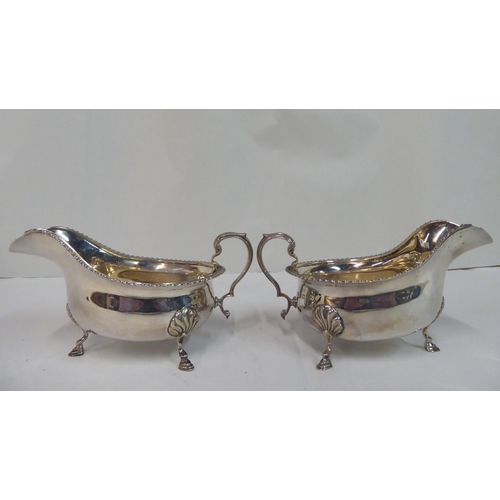 30 - A pair of silver sauce boats  Birmingham 1934