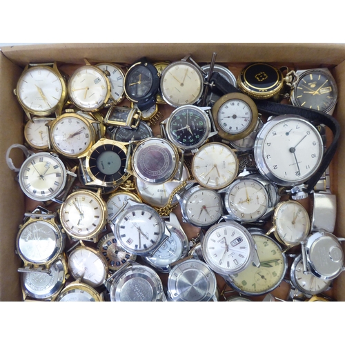 116 - Variously cased wristwatch movements 