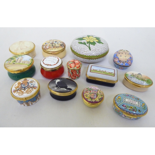 218 - Enamelled pill boxes: to include a Bilston example, decorated with verse  various sizes