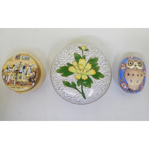 218 - Enamelled pill boxes: to include a Bilston example, decorated with verse  various sizes