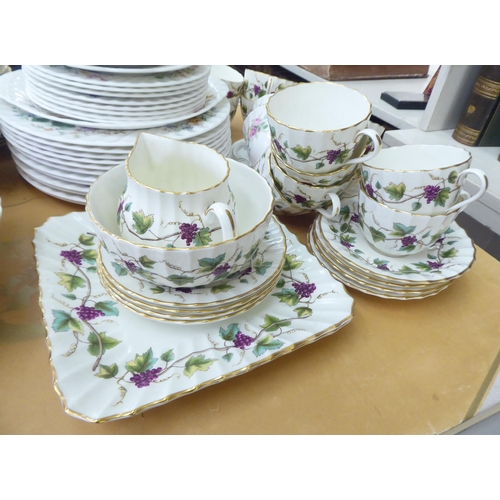 76 - Ceramics: to include a Royal Doulton china Arcadia pattern tea set