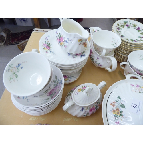 76 - Ceramics: to include a Royal Doulton china Arcadia pattern tea set