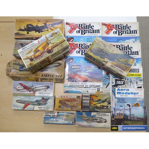 290 - Airfix model kits: to include a Wellington; a Lancaster B1; and The HMS Hotspur  completeness not gu... 