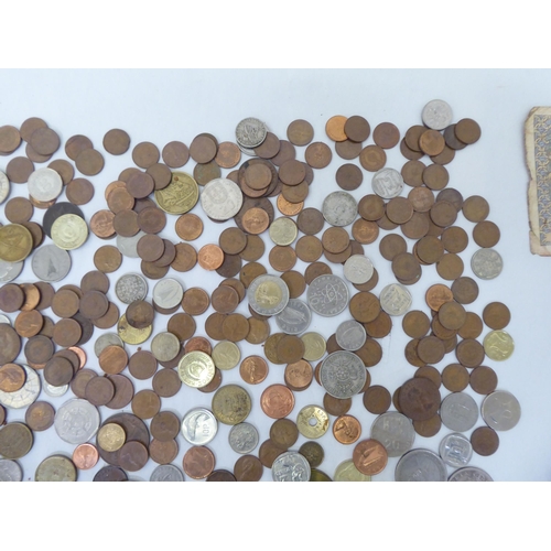 291 - Uncollated coins and banknotes: to include a 1940s South African five shilling 