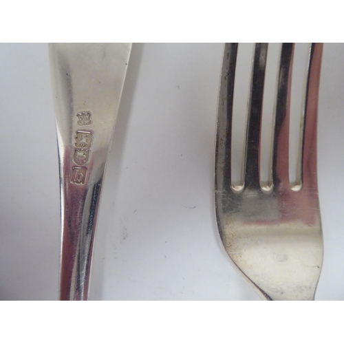 180 - A set of six silver late Victorian Old English pattern table forks  DWJW  London 1877 ... 