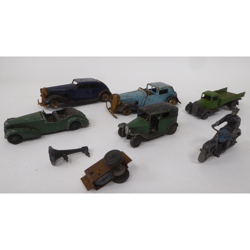 196 - Vintage model vehicles, viz. tinplate Minic Toys; and diecast Meccano