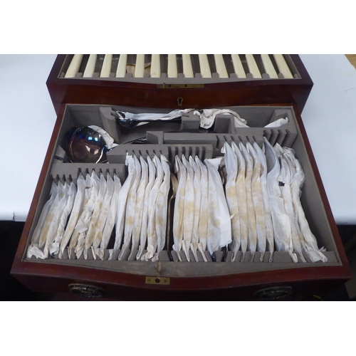 205 - A set of Rushorstain, Robert F Morley Sheffield (apparently unused) canteen of cutlery and flatware,... 