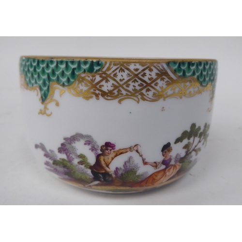 63 - Meissen 2nd Association porcelain teaware, decorated with romantic figures in gardens and flora and ... 