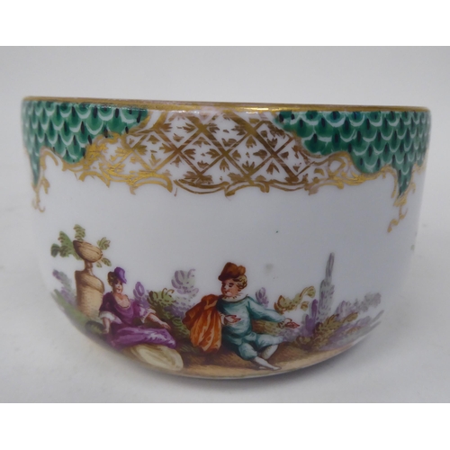 63 - Meissen 2nd Association porcelain teaware, decorated with romantic figures in gardens and flora and ... 