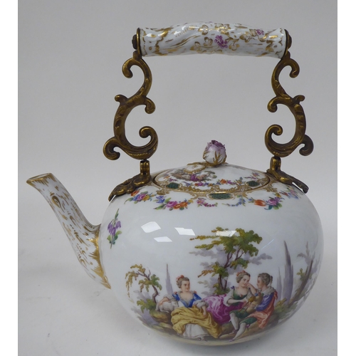 63 - Meissen 2nd Association porcelain teaware, decorated with romantic figures in gardens and flora and ... 