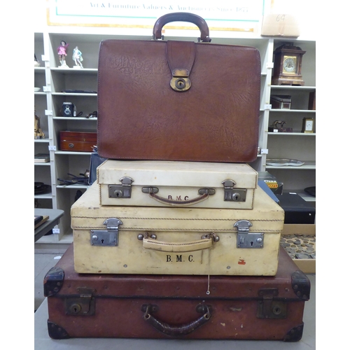 152 - Four items of 20thC luggage: to include a brown hide doctor's style bag 