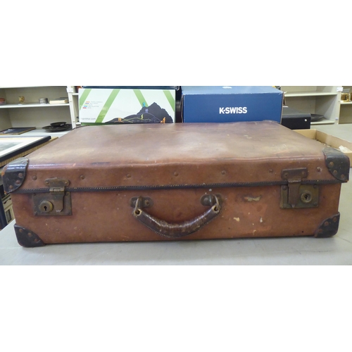 152 - Four items of 20thC luggage: to include a brown hide doctor's style bag 