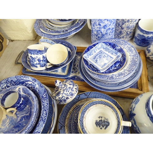 201 - Blue and white ceramics: to include willow and other patterns by Burleighware and other factories