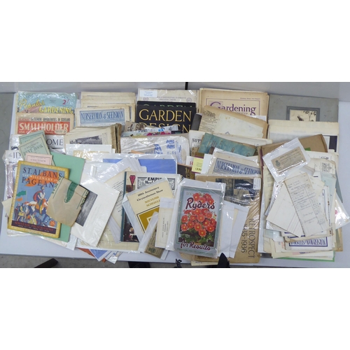 218 - Printed ephemera, comprising vintage brochures, magazines and advertisements