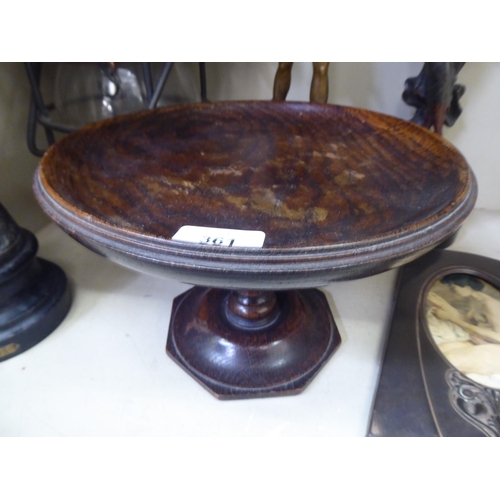 361 - A mixed lot: to include an oak tazza, on an octagonal plinth  6