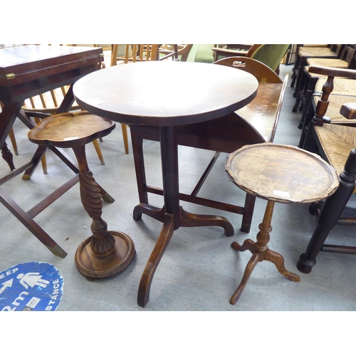 392 - Small furniture: to include an early 20thC oak pedestal table  27