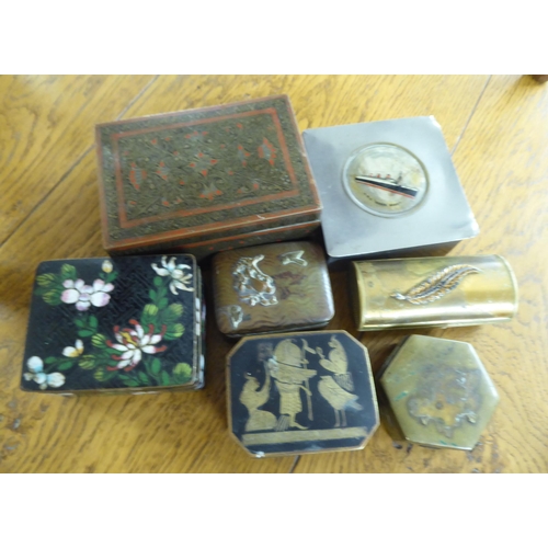 75 - 20thC collectables: to include travel timepieces and various boxes 