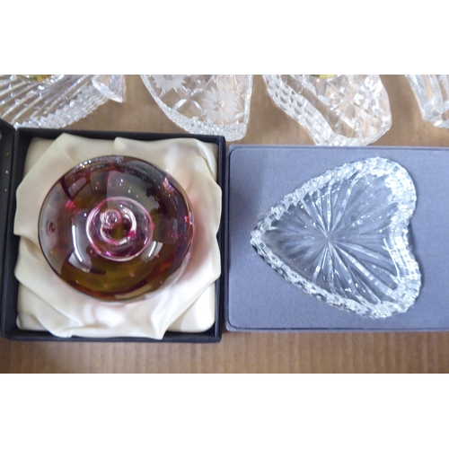 92 - Glass collectables: to include paperweights with an example by Selkirk Glass  3