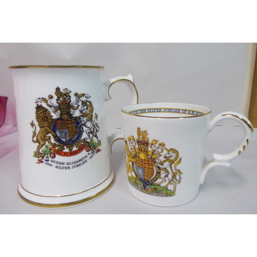 100 - Ceramics and glassware: to include an Edwardian Royal Worcester porcelain tea set, retailed by Maple... 