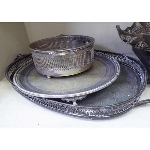 219 - Silver plate: to include a late 19thC samovar, raised on splayed feet  16