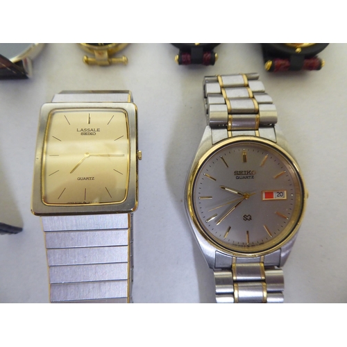 248 - Wristwatches: to include a stainless steel cased Quartz bracelet watch