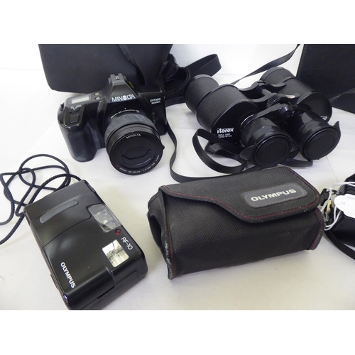 281 - Photographic and optical equipment: to include a Minolta Dynax 3000; and an Olympus AF10