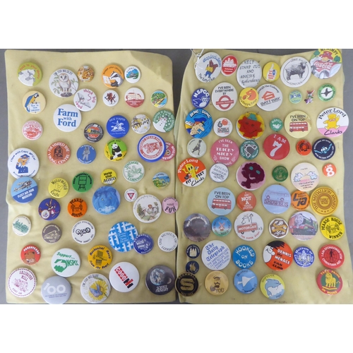 78 - A collection of printed badges: to include 'Dennis the Menace Fan Club' and 'London Transport' relat... 